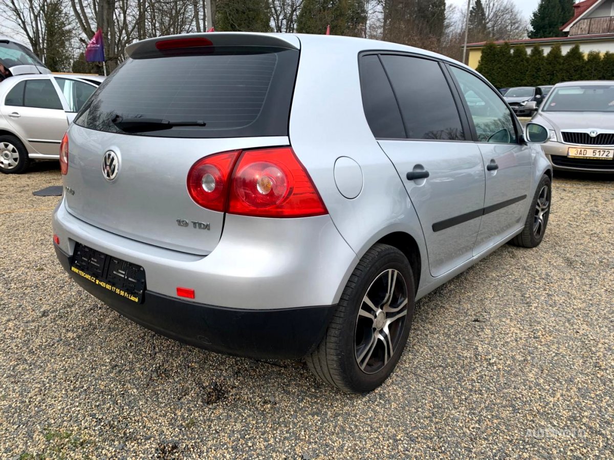 Volkswagen Golf, 2004 - pohled č. 3