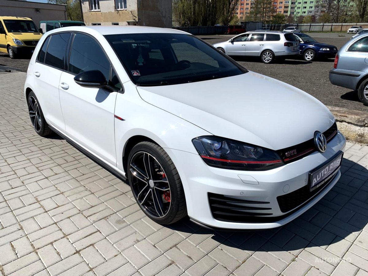 Volkswagen Golf, 2016 - celkový pohled