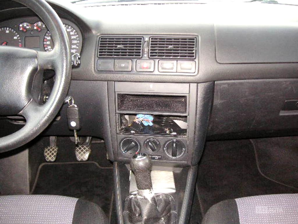 Volkswagen Golf, 2003 - pohled č. 12