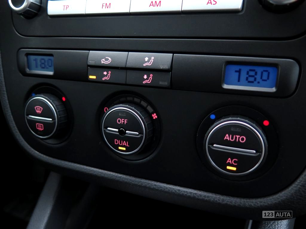 Volkswagen Golf, 2008 - pohled č. 20