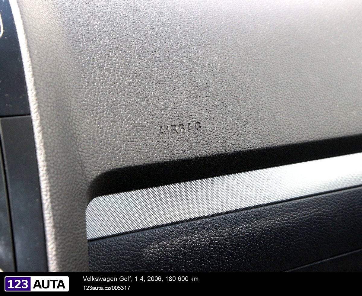 Volkswagen Golf, 2005 - pohled č. 25