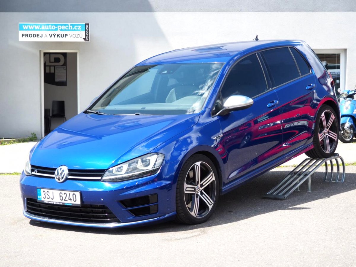 Volkswagen Golf, 2015 - celkový pohled