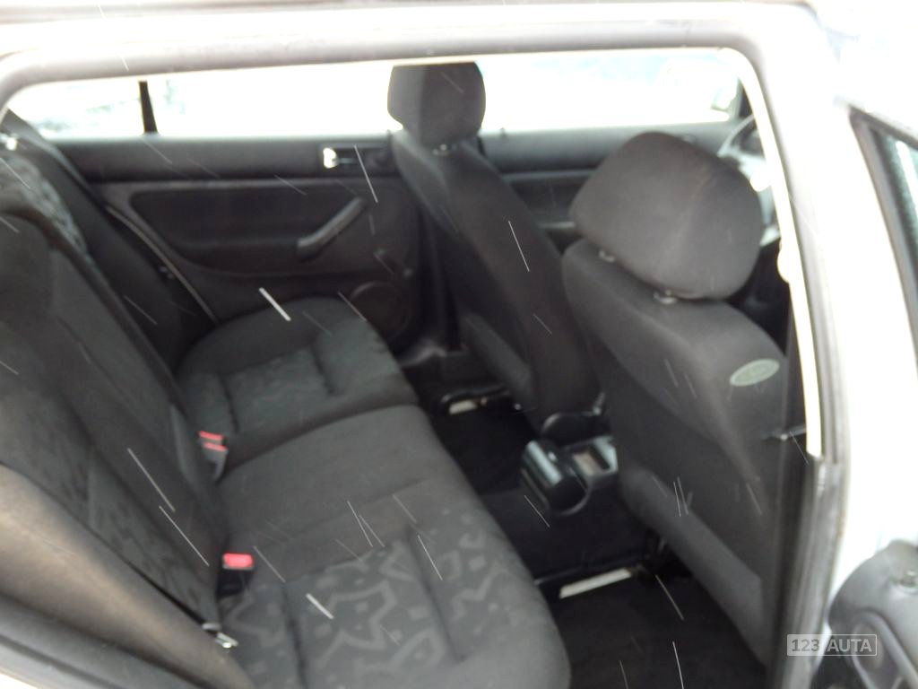 Volkswagen Golf, 2000 - pohled č. 9