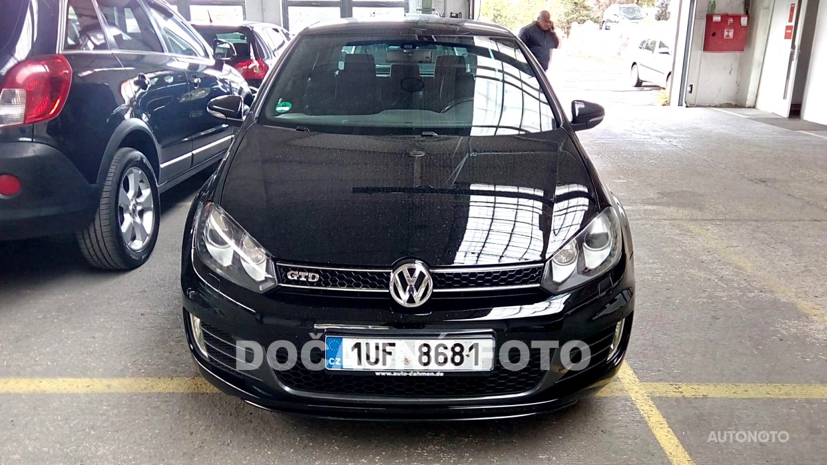 Volkswagen Golf, 2011 - pohled č. 2