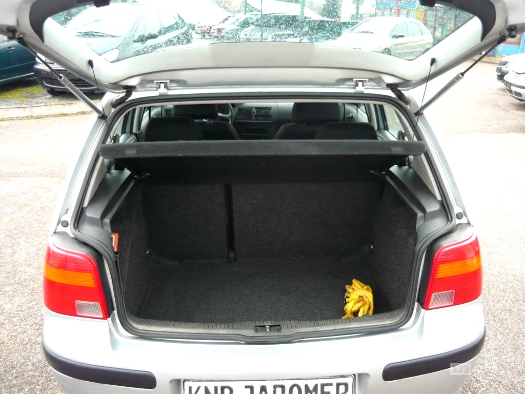Volkswagen Golf, 2001 - pohled č. 10