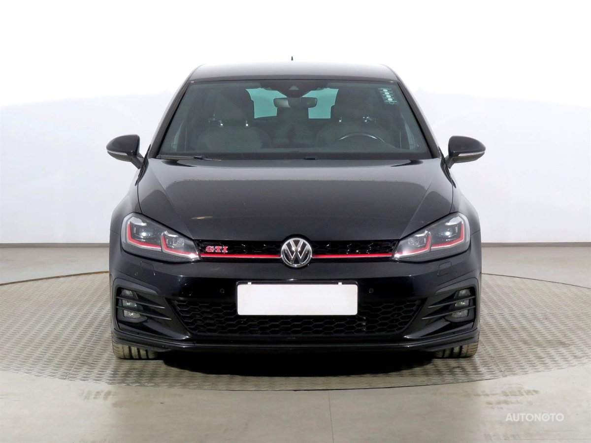 Volkswagen Golf, 2018 - pohled č. 2