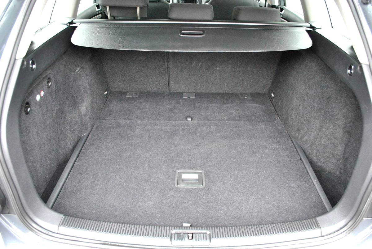 Volkswagen Golf, 2012 - pohled č. 10