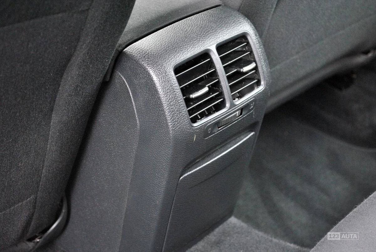 Volkswagen Golf, 2012 - pohled č. 29