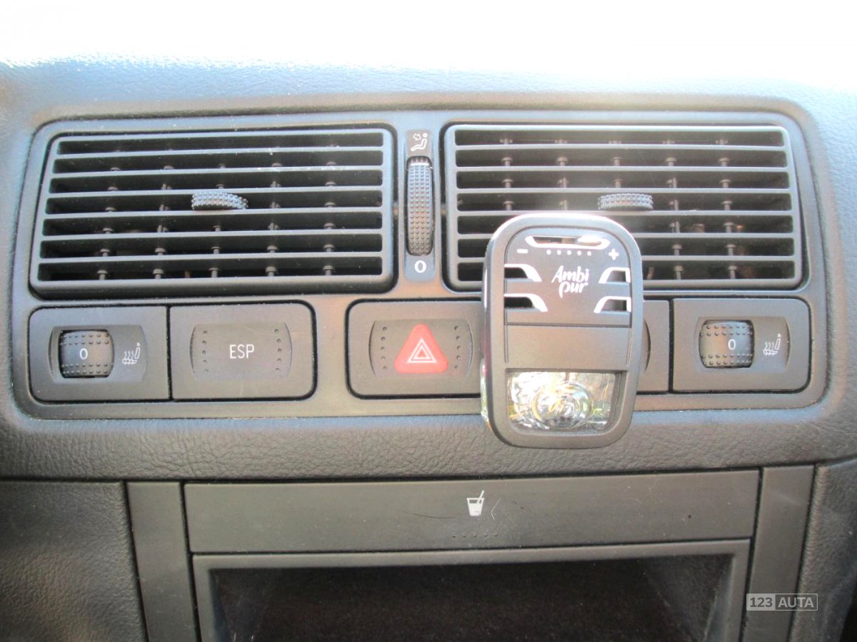 Volkswagen Golf, 2001 - pohled č. 10