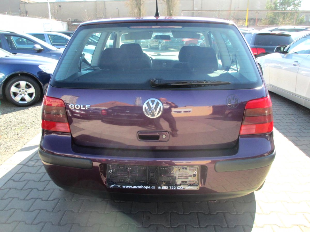 Volkswagen Golf, 2001 - pohled č. 5