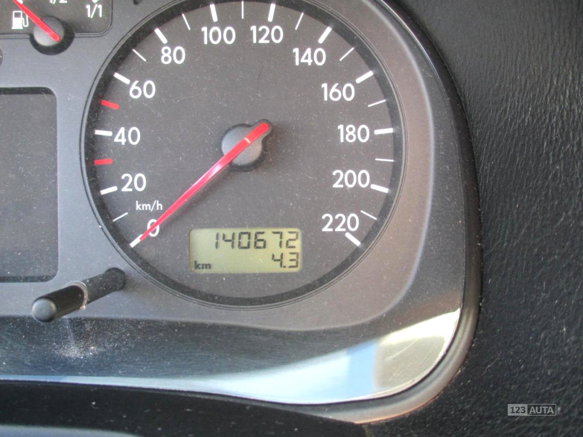 Volkswagen Golf, 2001 - pohled č. 9