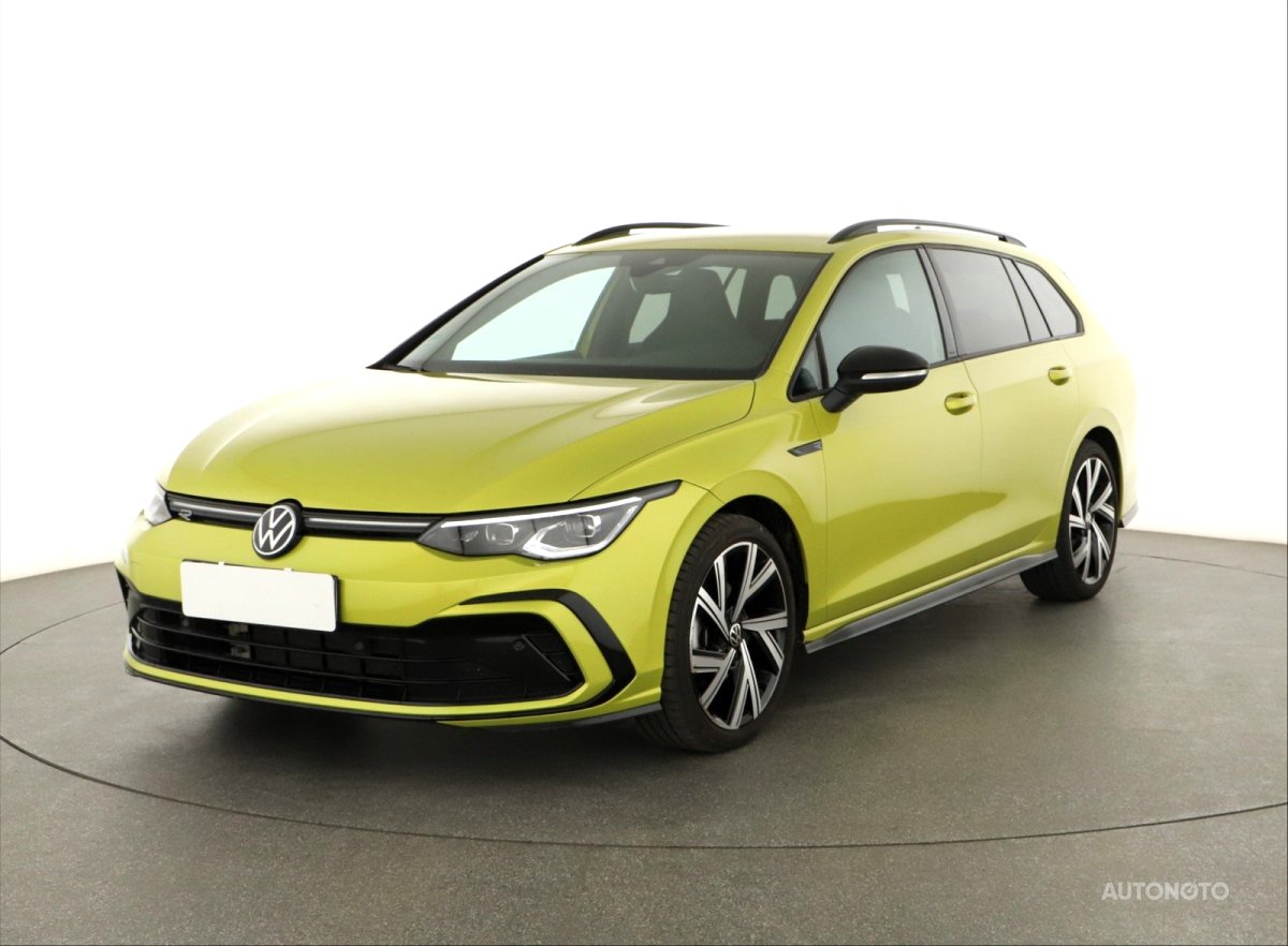 Volkswagen Golf, 2024 - pohled č. 3