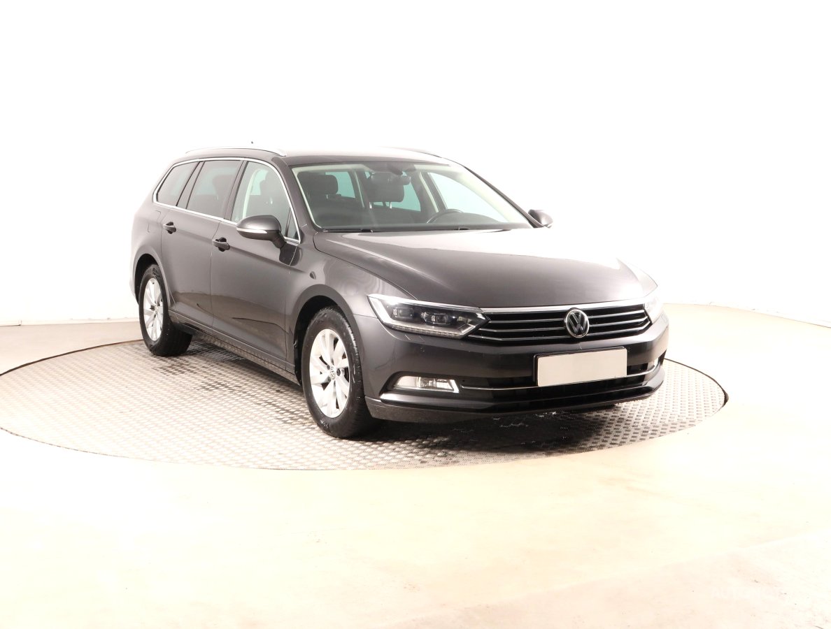 Volkswagen Golf, 2018 - pohled č. 1