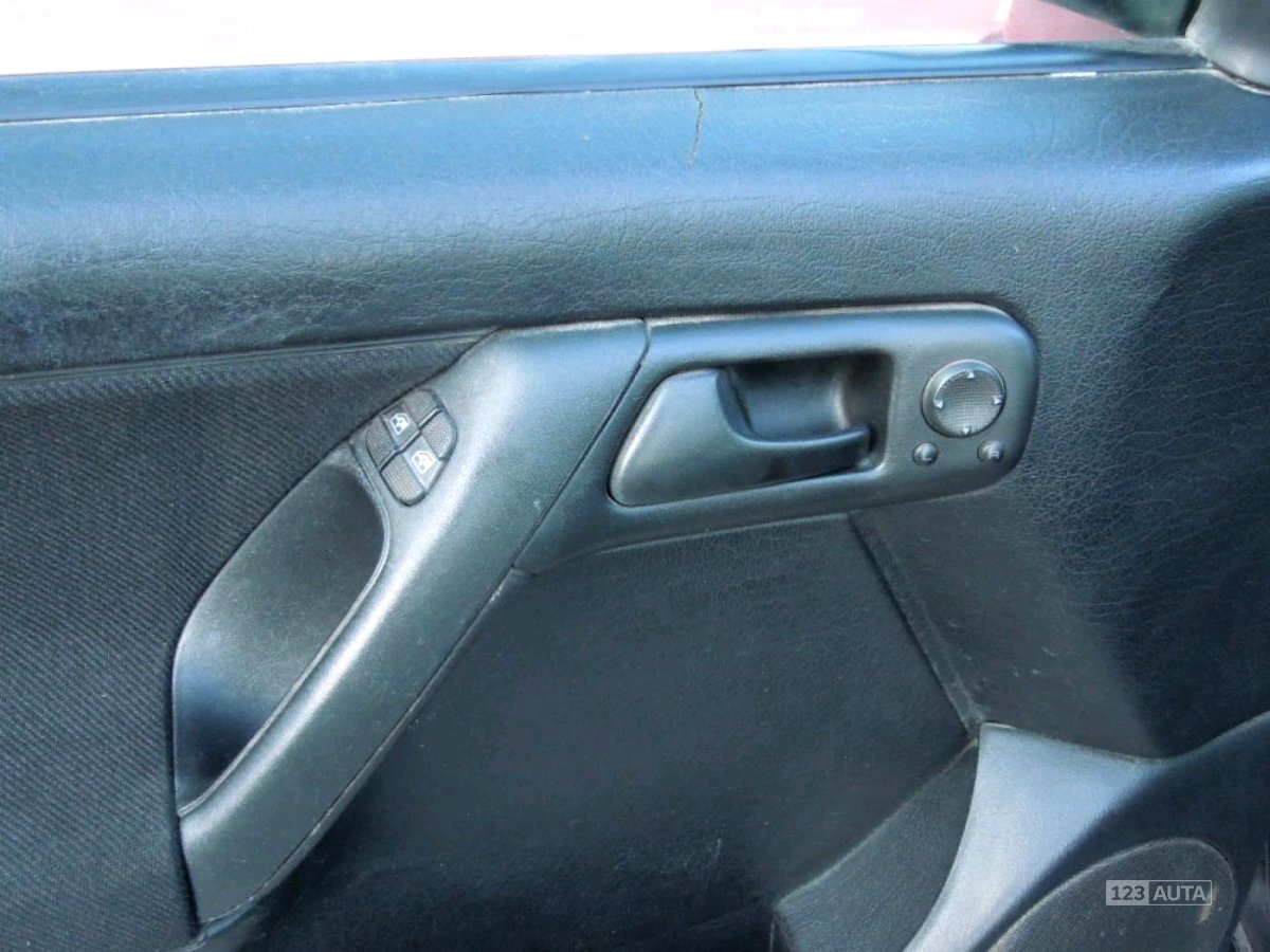 Volkswagen Golf, 1995 - pohled č. 16