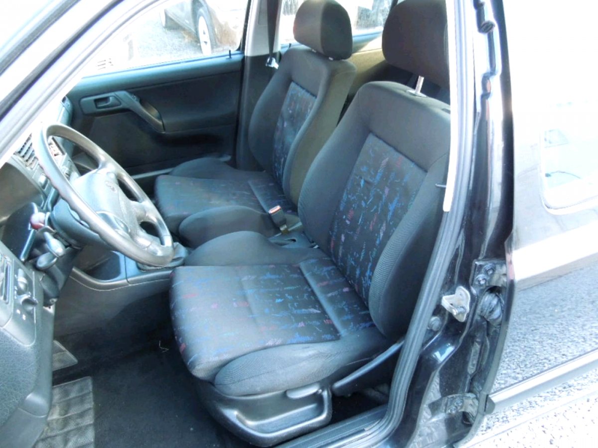 Volkswagen Golf, 1995 - pohled č. 17