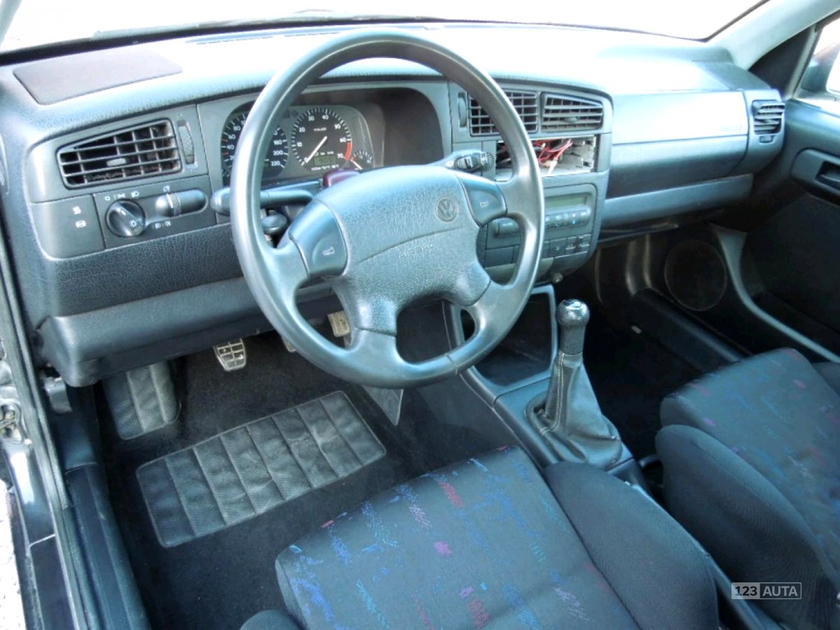 Volkswagen Golf, 1995 - pohled č. 19