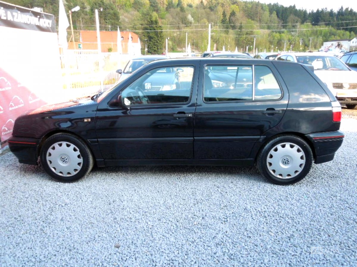 Volkswagen Golf, 1995 - pohled č. 2