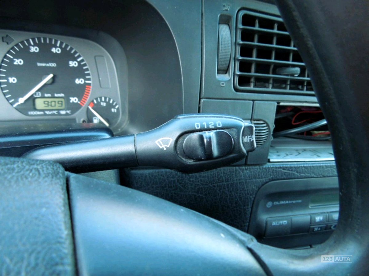 Volkswagen Golf, 1995 - pohled č. 25