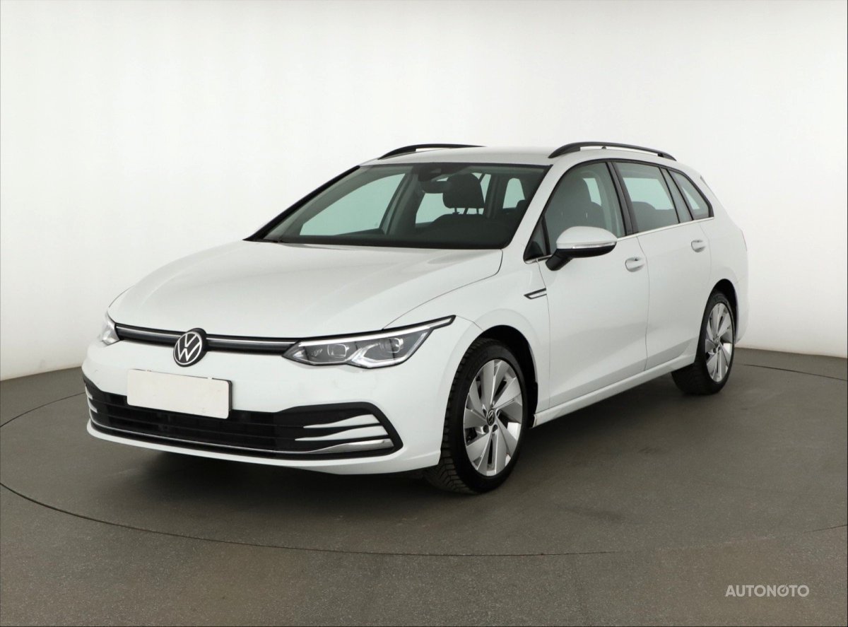 Volkswagen Golf, 2021 - pohled č. 3