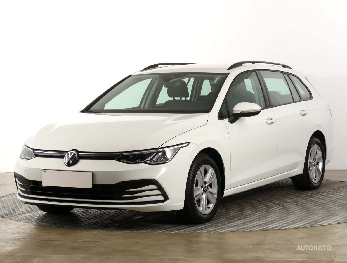 Volkswagen Golf, 2022 - pohled č. 3