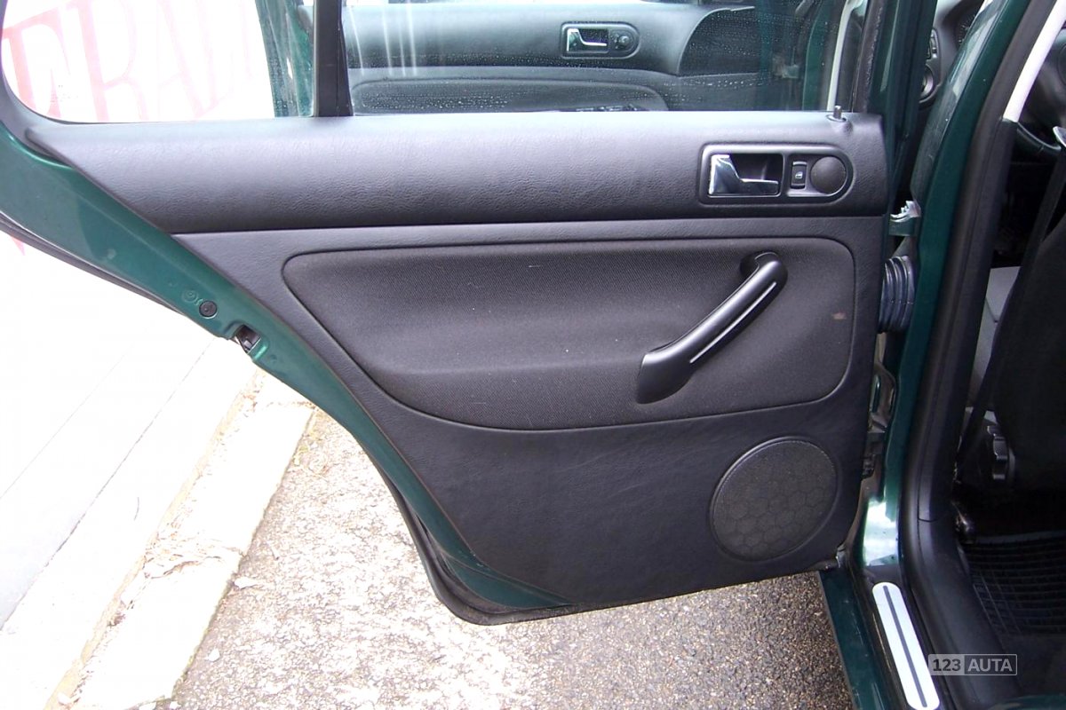 Volkswagen Golf, 2001 - pohled č. 16