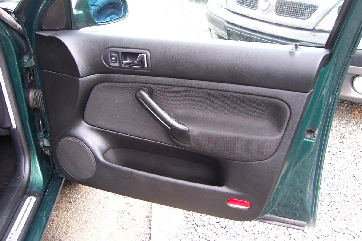 Volkswagen Golf, 2001 - pohled č. 17