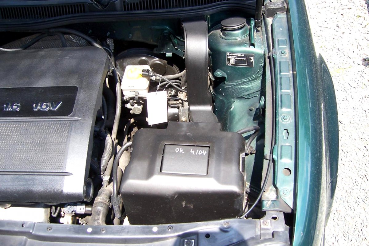 Volkswagen Golf, 2001 - pohled č. 24