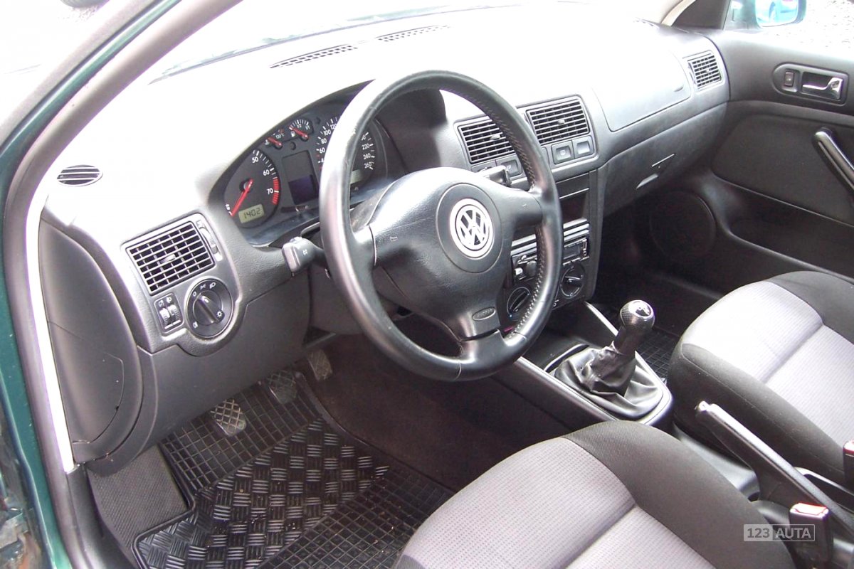 Volkswagen Golf, 2001 - pohled č. 9