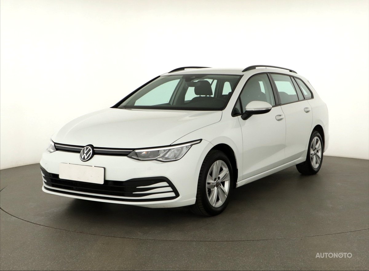 Volkswagen Golf, 2022 - pohled č. 3