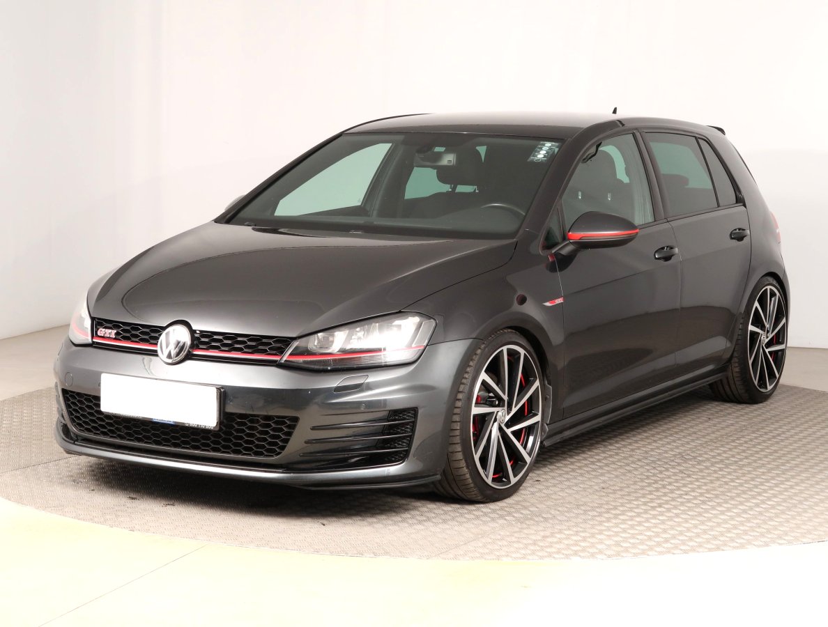 Volkswagen Golf, 2015 - pohled č. 3