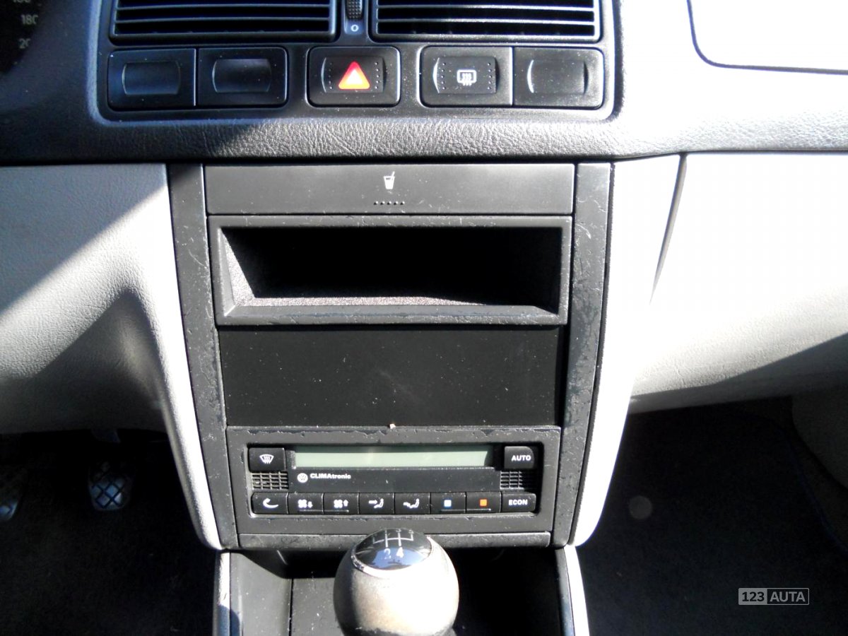 Volkswagen Golf, 1998 - pohled č. 14