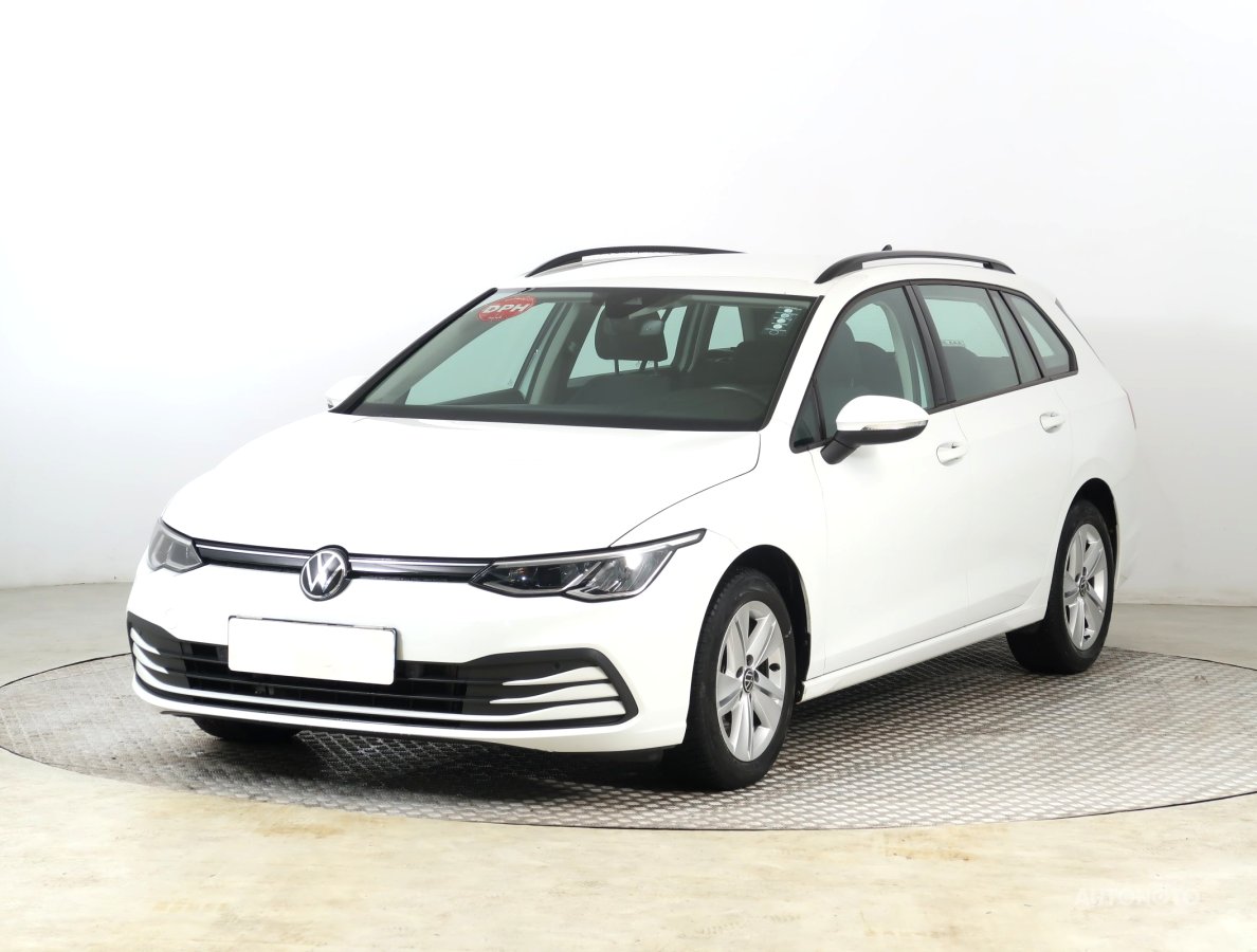 Volkswagen Golf, 2021 - pohled č. 3