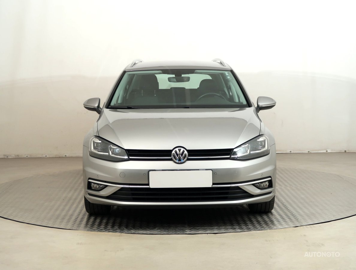 Volkswagen Golf, 2018 - pohled č. 2