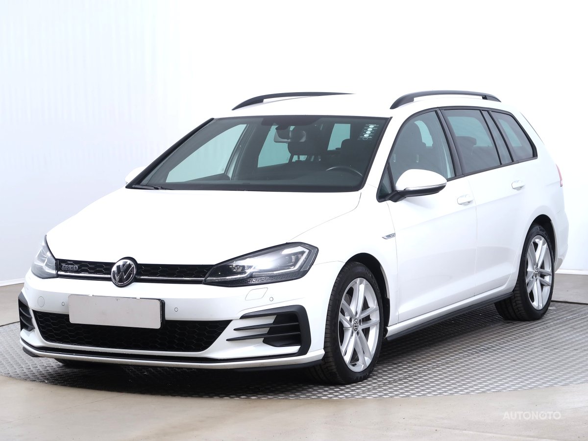 Volkswagen Golf, 2018 - pohled č. 3