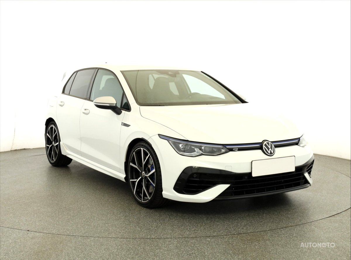 Volkswagen Golf, 2021 - celkový pohled