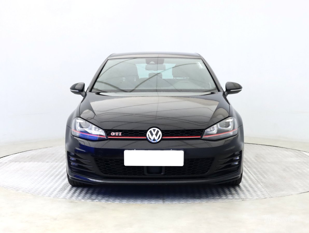 Volkswagen Golf, 2015 - pohled č. 2