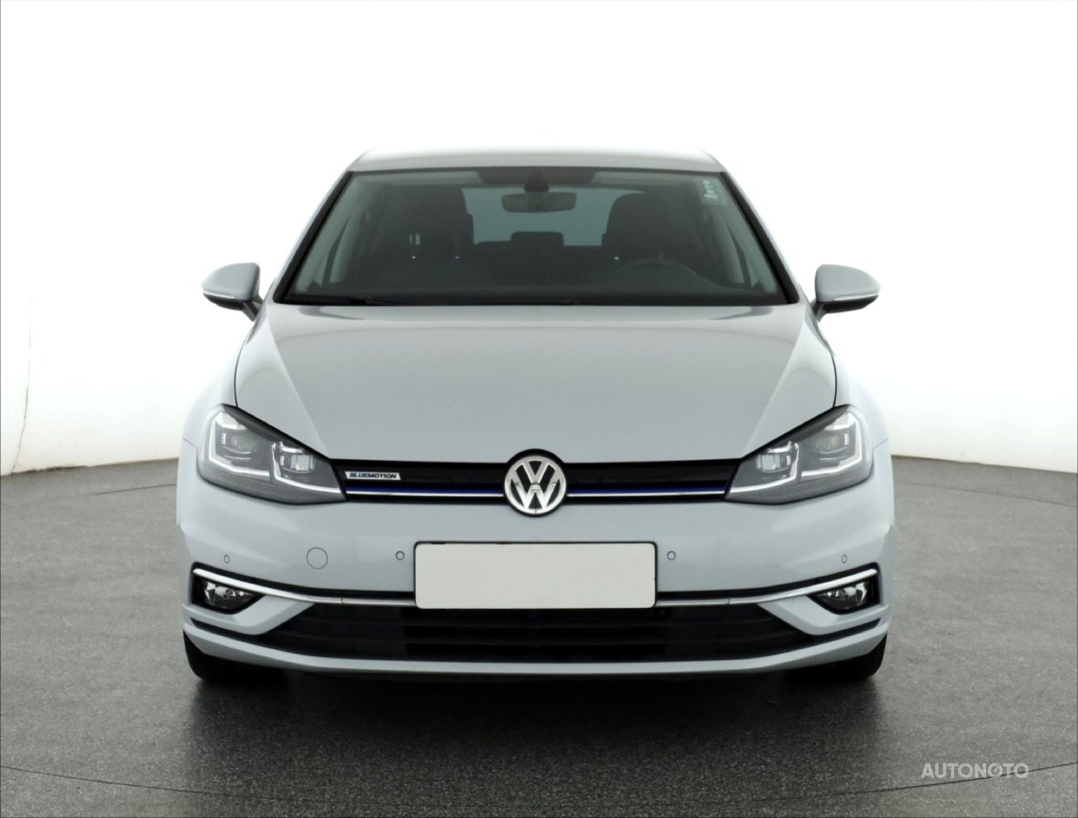 Volkswagen Golf, 2019 - pohled č. 2