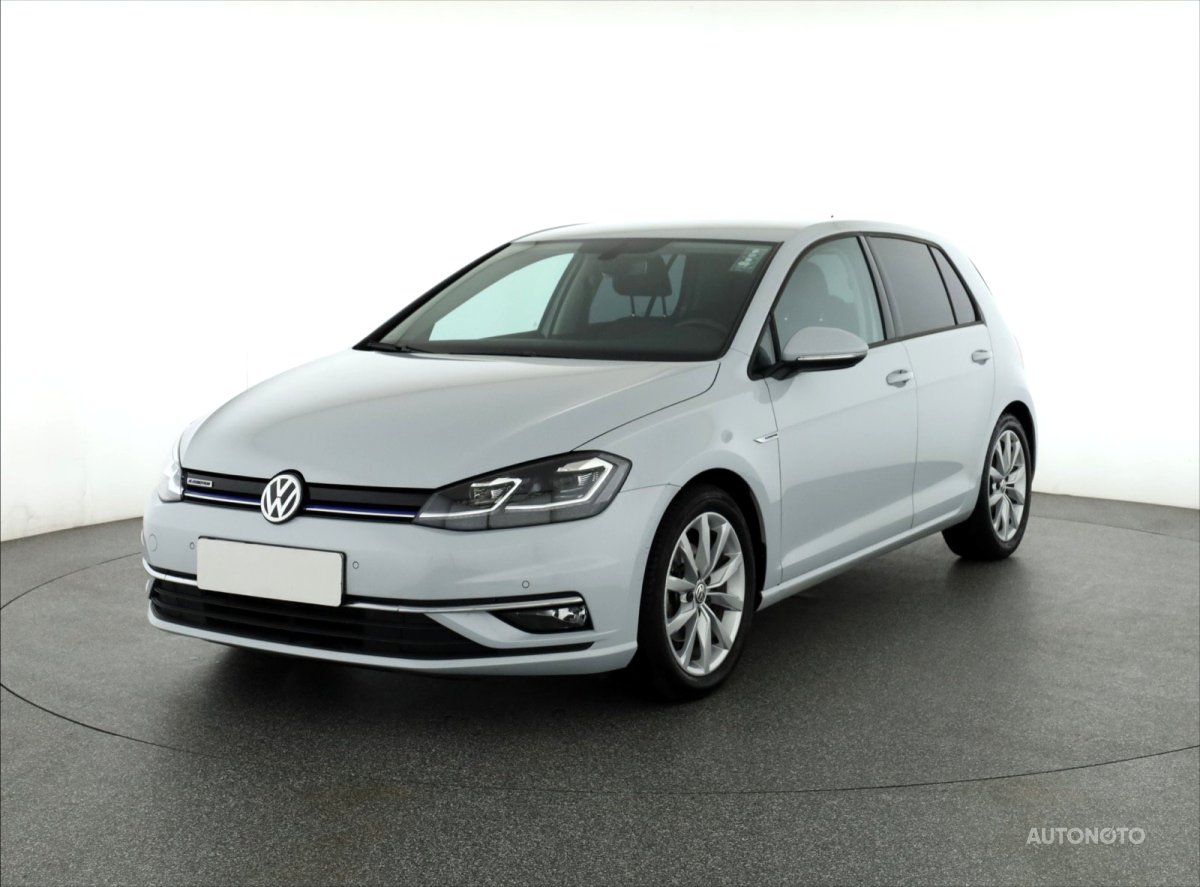 Volkswagen Golf, 2019 - pohled č. 3