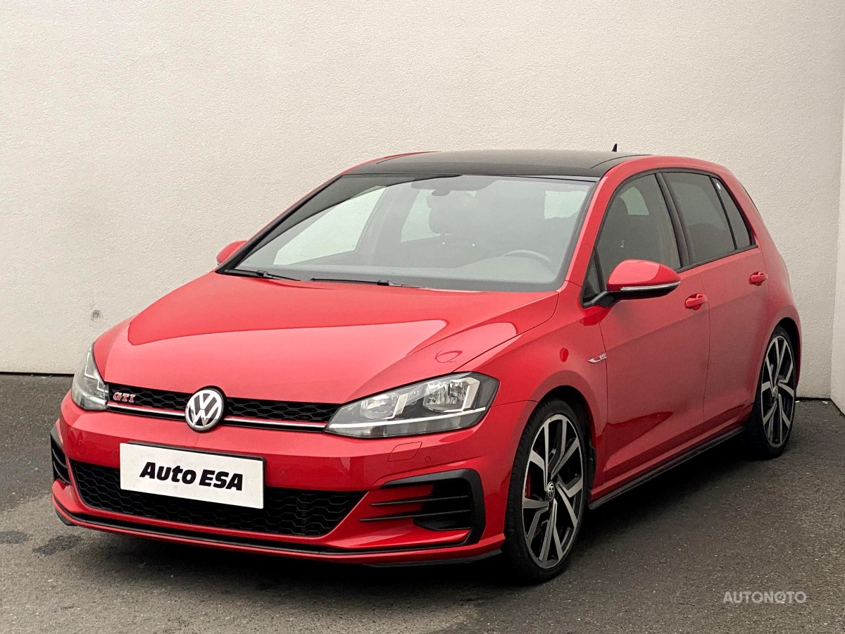 Volkswagen Golf, 2019 - pohled č. 3