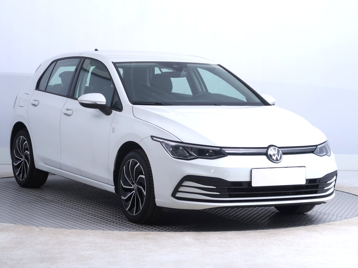 Volkswagen Golf, 2021 - celkový pohled