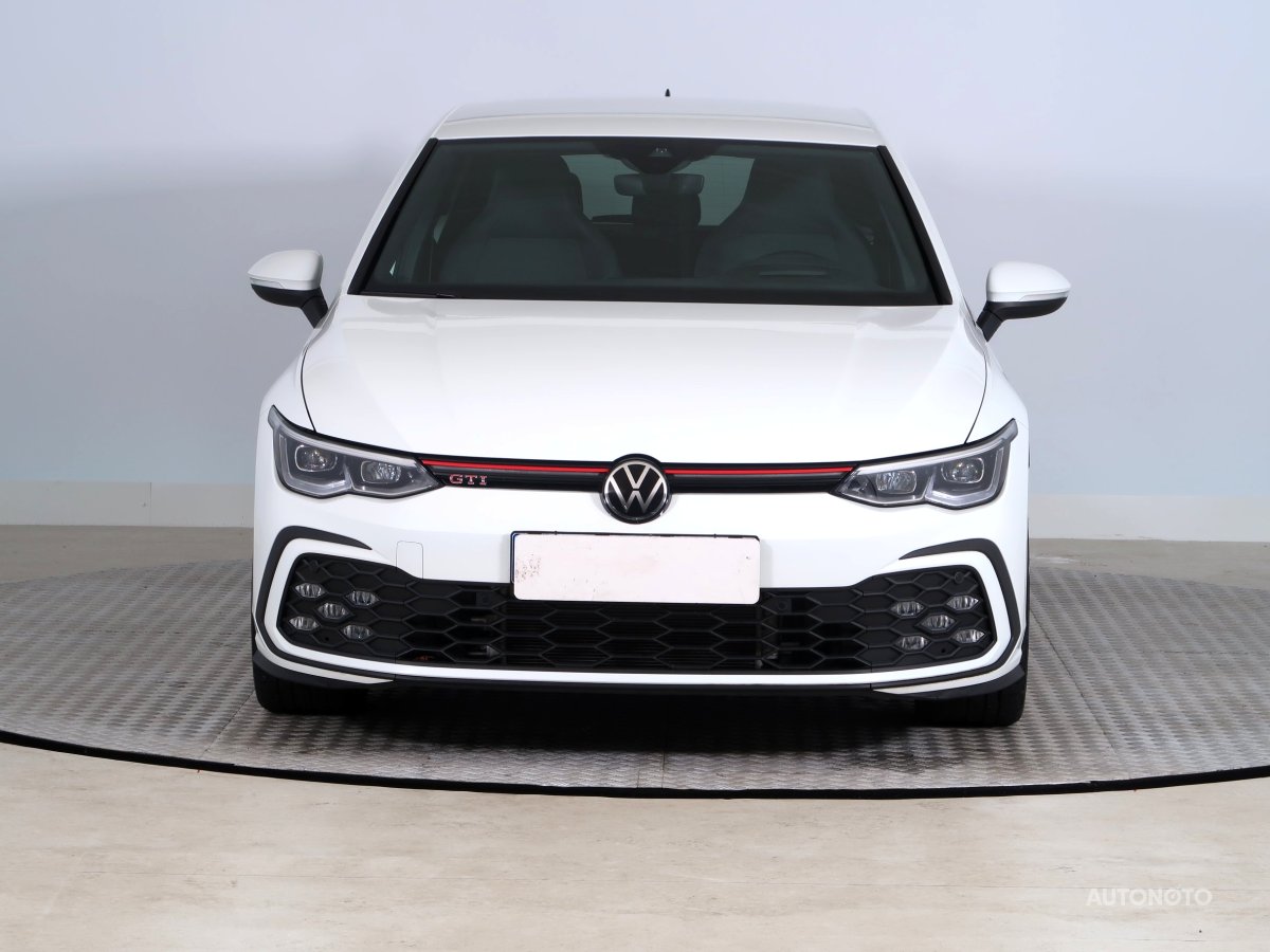 Volkswagen Golf, 2021 - pohled č. 2