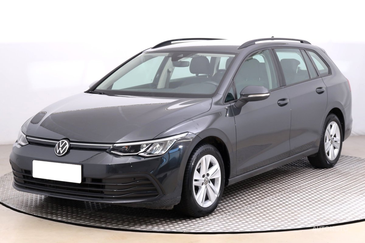 Volkswagen Golf, 2023 - pohled č. 3
