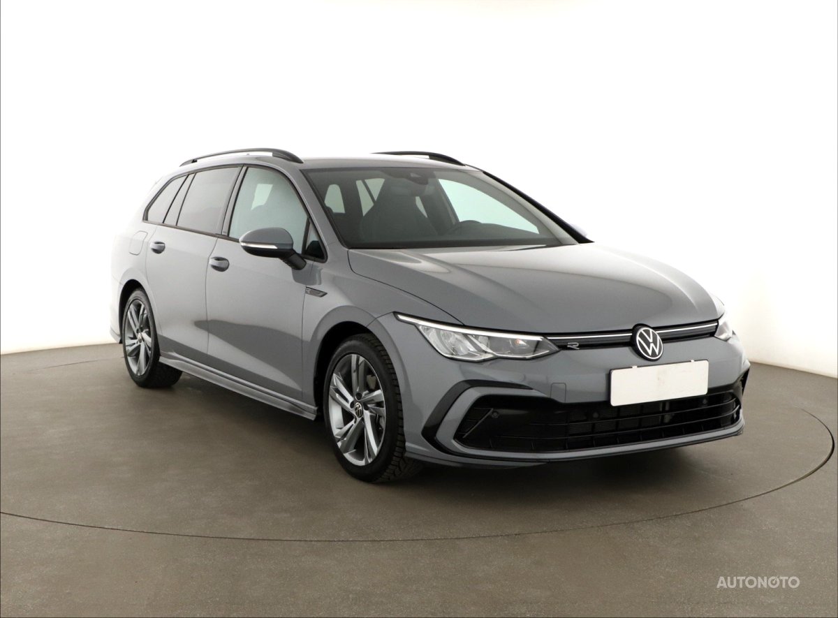 Volkswagen Golf, 2022 - celkový pohled