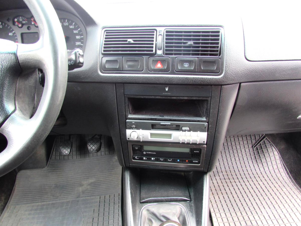 Volkswagen Golf, 2000 - pohled č. 26