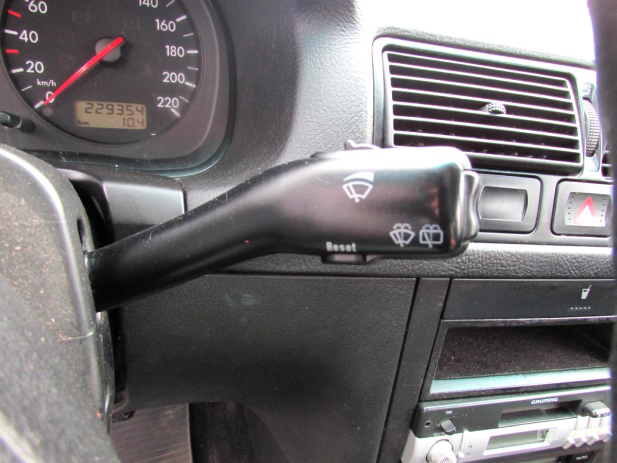 Volkswagen Golf, 2000 - pohled č. 27