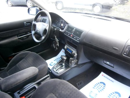 Volkswagen Golf, 2002 - pohled č. 9