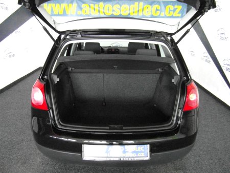 Volkswagen Golf, 2004 - pohled č. 7