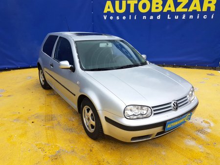 Volkswagen Golf, 2001 - pohled č. 3