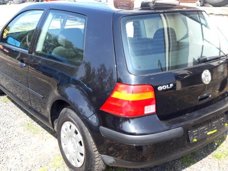 Volkswagen Golf, 1998 - pohled č. 3