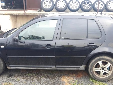 Volkswagen Golf, 2002 - pohled č. 2